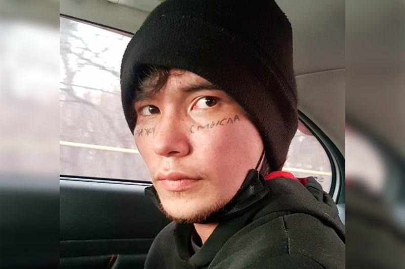 Алматылық актер 15 жастағы баланы алдап, ноутбугын тартып алған